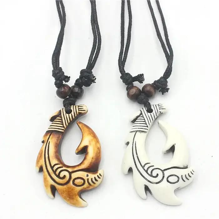 Collier à Hameçon Maori Pendentif Tribal Sculpté en Résine Bijou Unisexe Pour Surfeurs Hawaïens Occasions Spéciales