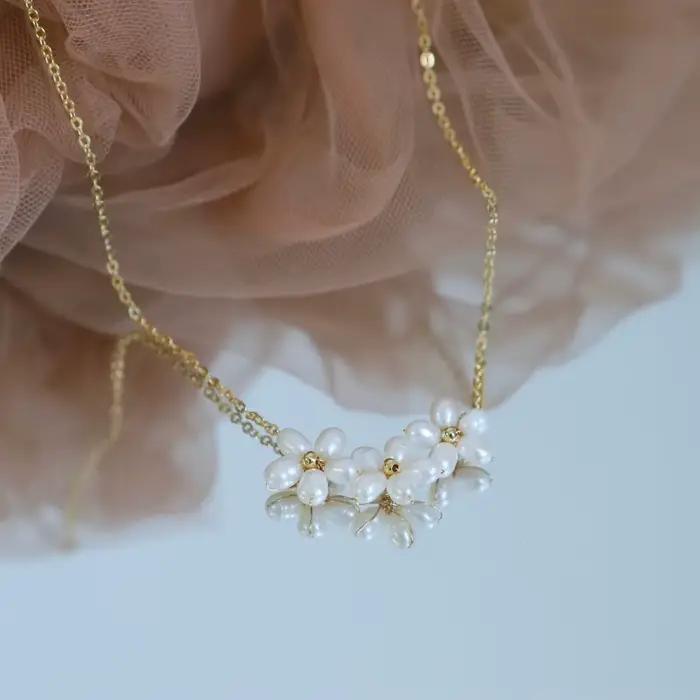 Collier de perles d'eau douce naturelles pour femmes, fleur de riz, bijoux de luxe coréens, cadeaux à la mode pour filles, GN0642