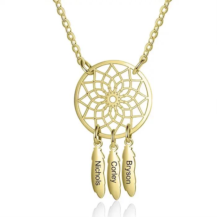 Collier personnalisé bohème avec attrape-rêves et nom gravé en acier inoxydable pour femmes occasions spéciales