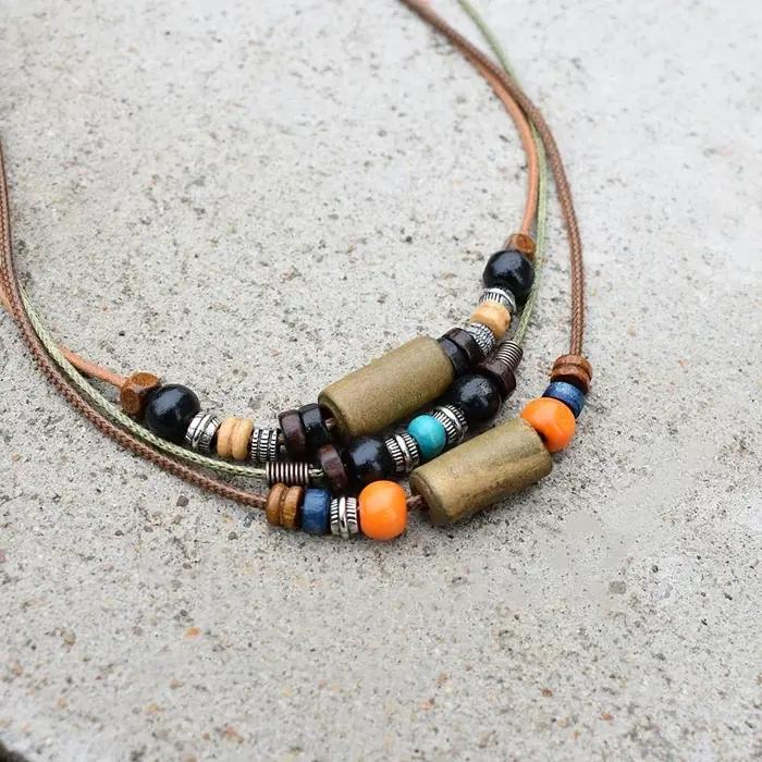 Collier en bois vintage style ethnique boho chic pour femmes multicouche réglable occasions spéciales