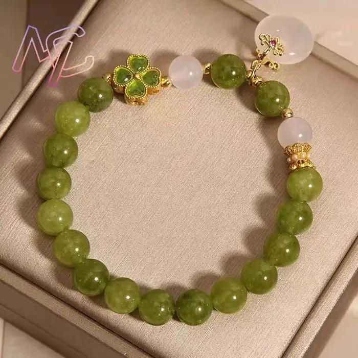Bracelet en perles de jade véritable à motifs géométriques pour homme et femme, bijou intemporel pour occasions spéciales et tenues de soirée élégantes