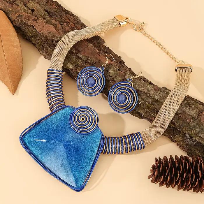 Ensemble de bijoux tendance pour femme : collier et boucles d'oreilles trapèze en résine et fil d'al