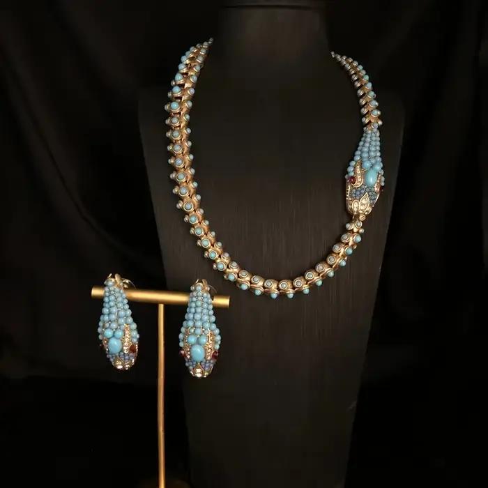 Parure de bijoux serpent en cuivre doré antique, style rétro, avec incrustations de turquoise, trava