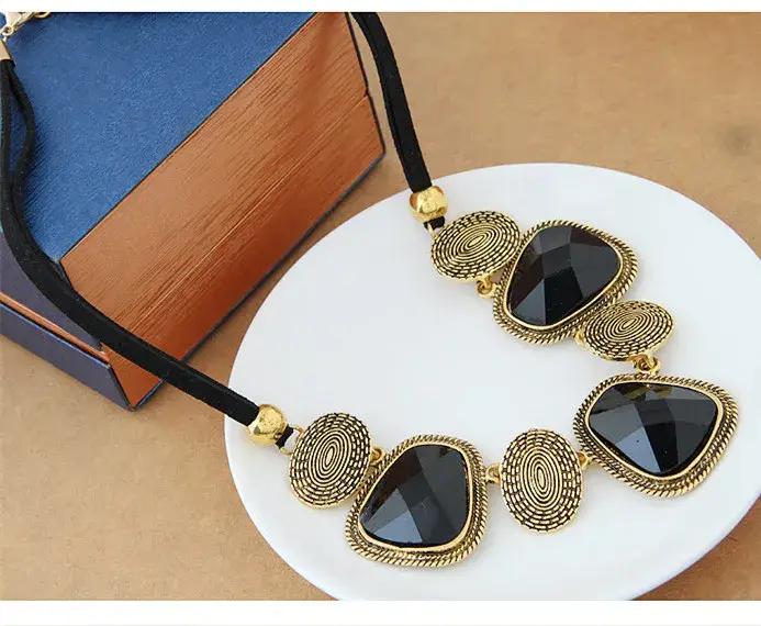 Collier Femme Rétro Bijoux Corde Noire Chaîne Ras Du Cou Pendentif Résine Pierre Géométrique Occasions Spéciales