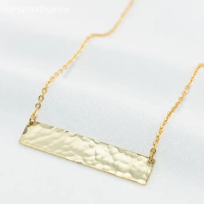 Collier en or jaune clair et argent sterling classique pour femme occasions spéciales collier personnalisé avec pendentif durable et élégant pour tous les jours et soirées