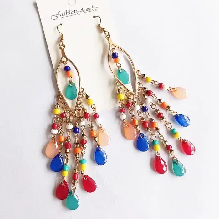 Boucles d'oreilles longues en perles de rocaille ethniques Boho pour femmes, pompon en cristal coloré, goutte d'eau, bijoux de fête à la mode pour filles