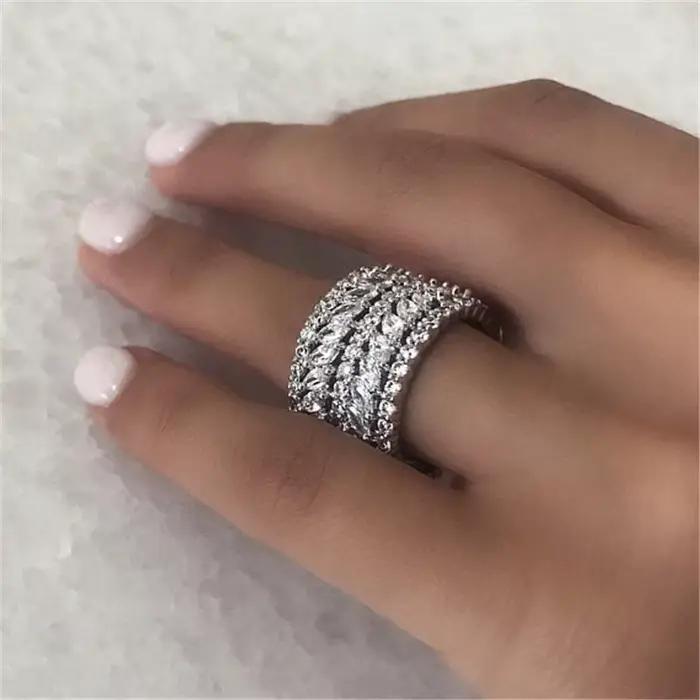 Grande bague creuse de laboratoire en diamant pour femmes