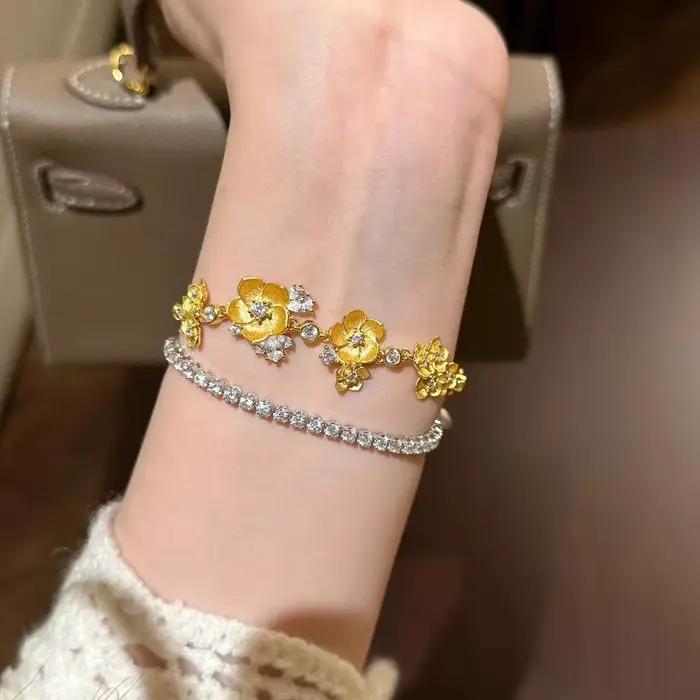Bracelets Vintage à fleurs éblouissantes brossées pour femmes, classique, exquis, incrusté de diamants, bijoux fins pour banquet et mariage