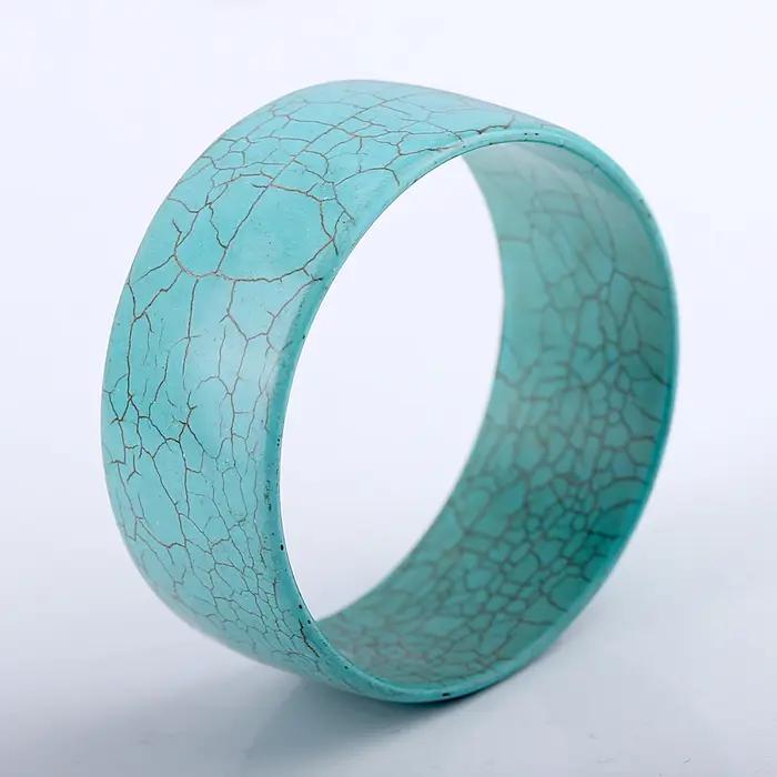 Bracelet rond synthétique-turquoise élégant pour femmes occasions spéciales design classique tendance accessorisé par or style simple pour tenues de costume