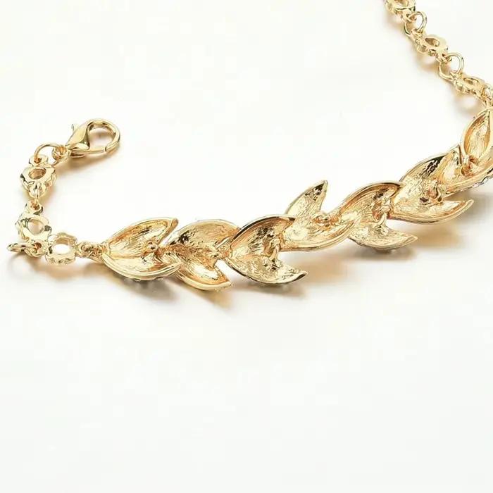 Bracelet en argent Sterling 925 avec pierres de zirconium pour femmes et filles élégant cadeau pour mariage anniversaire et soirées mondiales bijoux tendance nouvelle collection