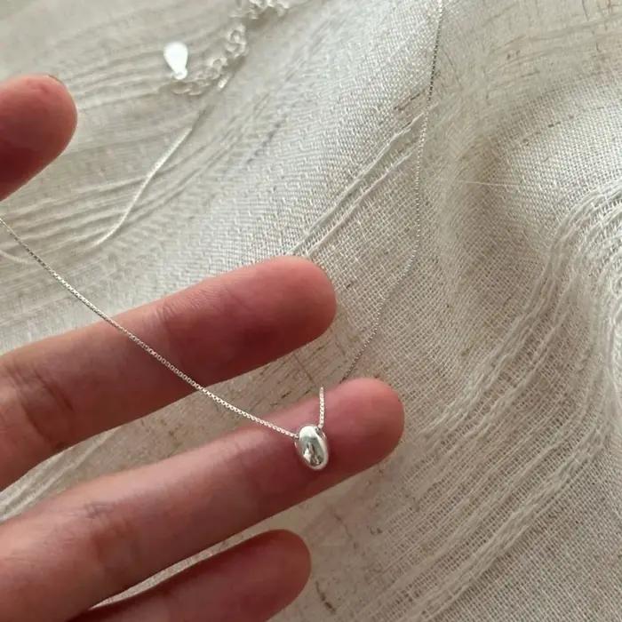 Collier ras du cou hypoallergénique en argent plaqué 925 avec pendentif géométrique simple, cadeau d
