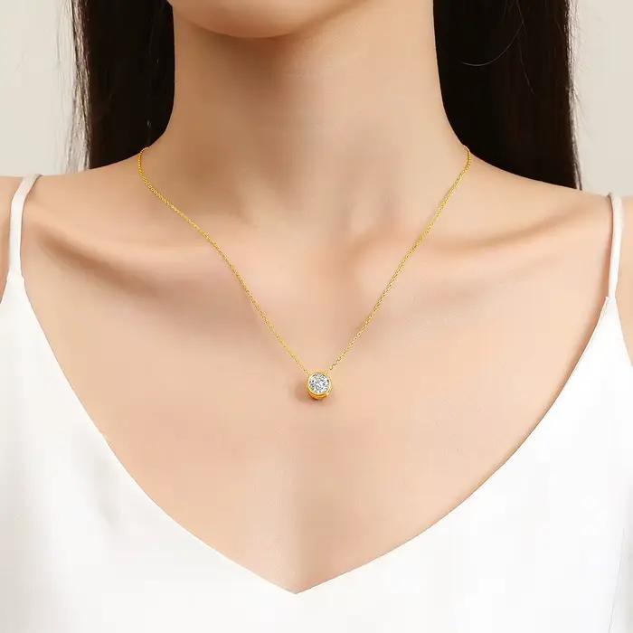 Collier en or 18 carats avec pendentif en moissanite VVS1 pour femmes occasions spéciales cadeau de fête de mariage anniversaire