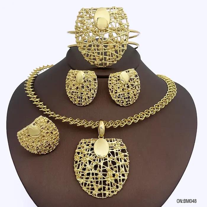 Ensemble de bijoux d'Italie Dubaï pour femmes, boucles d'oreilles pendentif bouclier, bague JOBracel