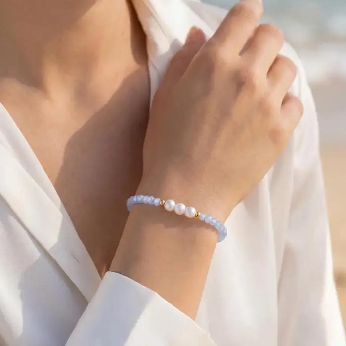Bracelet de mode pour femmes style bohème perles imitations bleues et blanches bijou polyvalent cadeau occasions spéciales