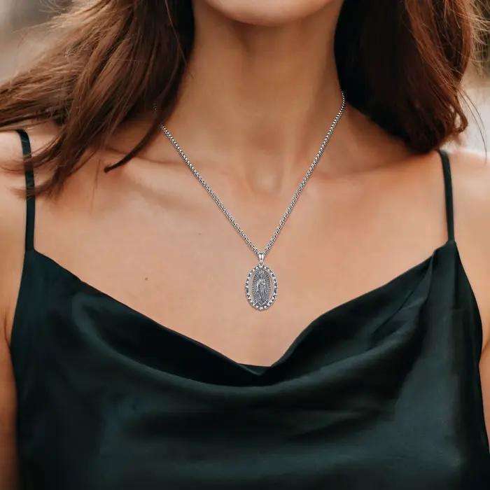 Collier Eudora Vierge Marie en cuivre plaqué argent