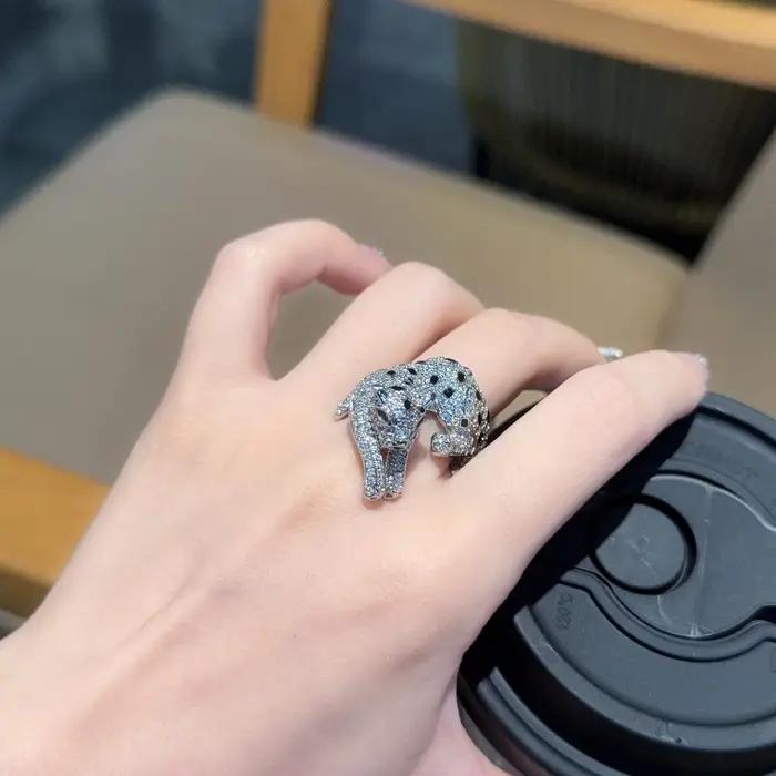 Bagues Léopard Tridimensionnelles Rétro Dominatrices pour Femmes Bijoux en Argent Plaqués Cristaux Zirconium Occasions Spéciales