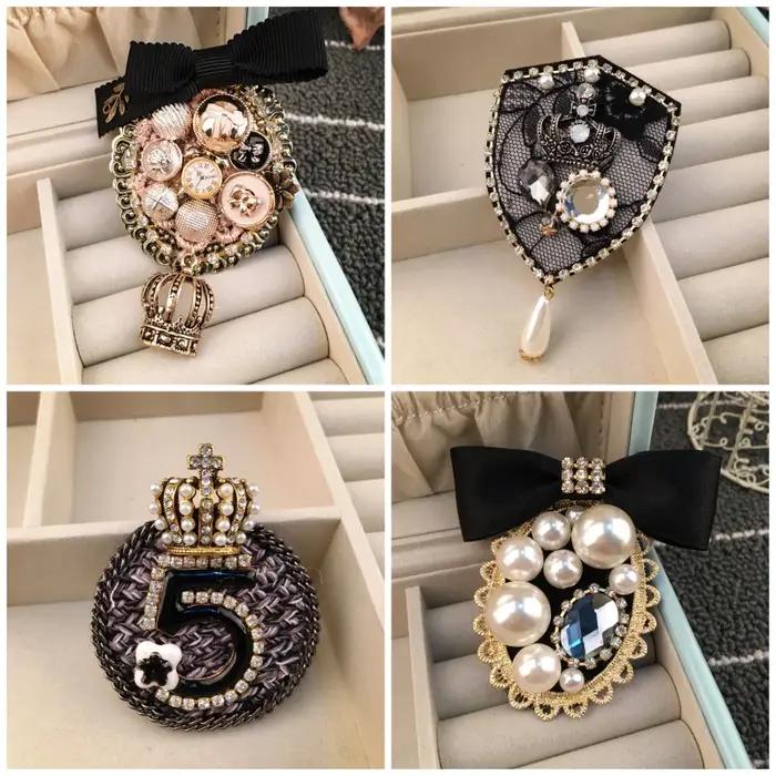 Broche de couronne en nœud vintage pour femmes avec finition plaquée argent élégante pour occasions spéciales et tenues formelles