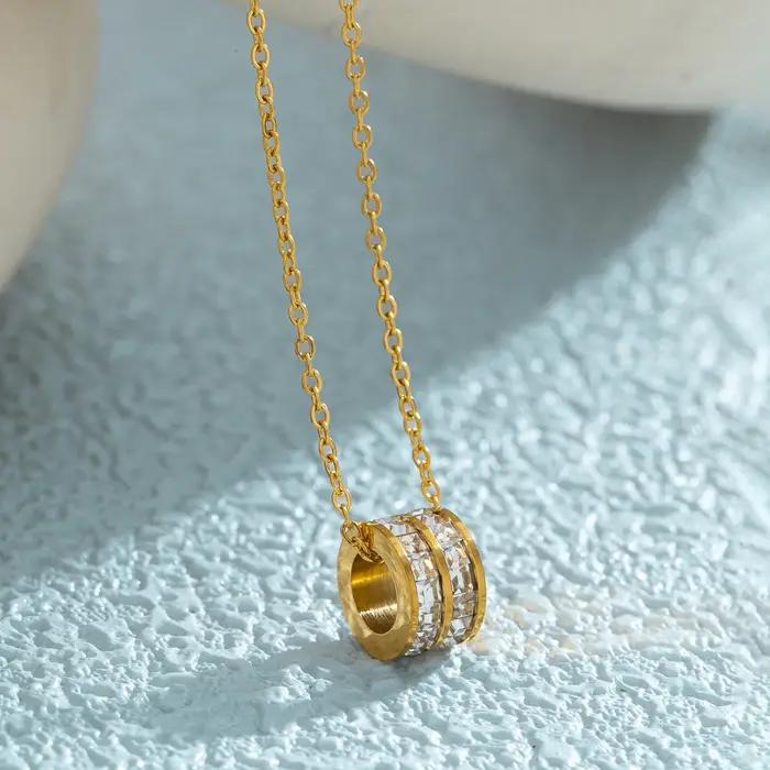 Collier pendentif double rangée CZ en acier inoxydable plaqué or 18 carats