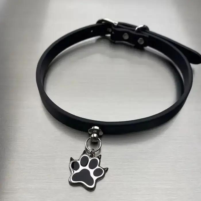 Collier en cuir imprimé patte de chiot Punk pour femmes, rivets doux et Cool, accessoires, tour de cou