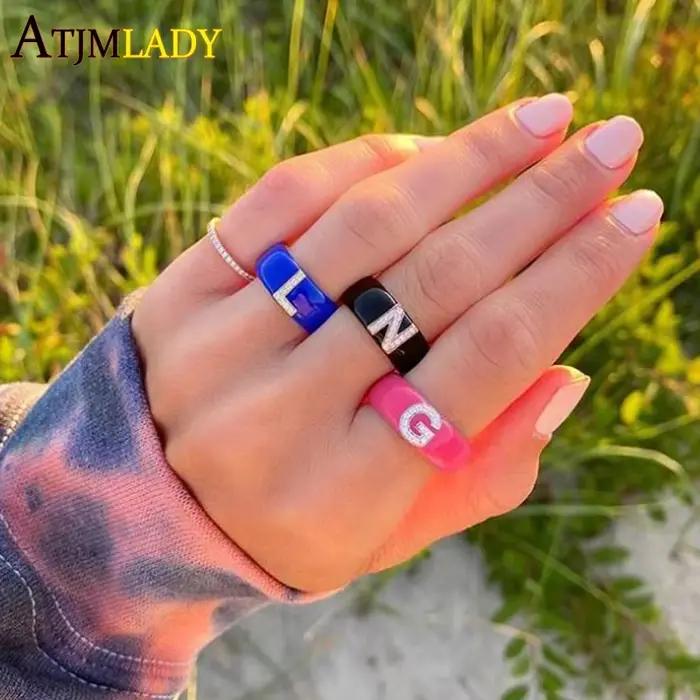 Rose Bleu Émail 26 Alphabet Lettre Bande Anneau Pour Les Femmes Initiales A-Z Lettre Émail Coloré CZ Anneaux Bijoux De Fiançailles