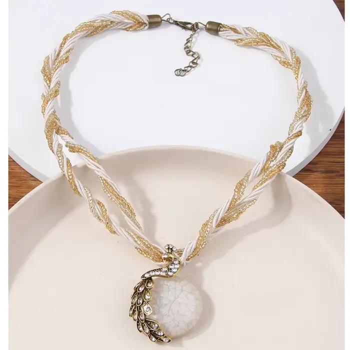 Collier ras du cou ethnique bohème fait à la main avec perles multicouches en cristal pour femmes occasions spéciales