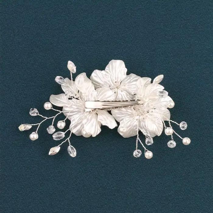 Épingle à cheveux en perles de mariage avec fleur blanche en cristal, bijou de luxe pour femmes, accessoire de cheveux de qualité pour occasions spéciales