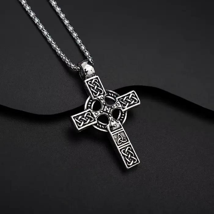 Collier pendentif croix celtique viking mode homme bijou traditionnel pour hommes occasions spéciales cadeau punk hip-hop