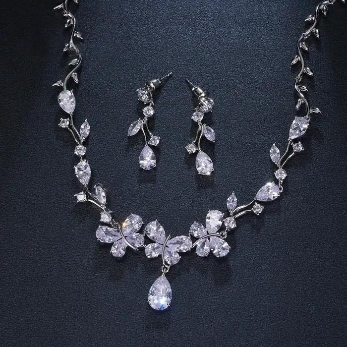 SUGO – ensemble de boucles d'oreilles et colliers en zircone blanche brillante, nouveau Design de branche, tendance pour femmes, accessoires de bijoux de fête privée
