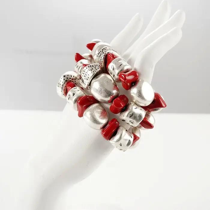 Ensemble de trois bracelets à perles rouges et argent vieilli style bohème pour femme