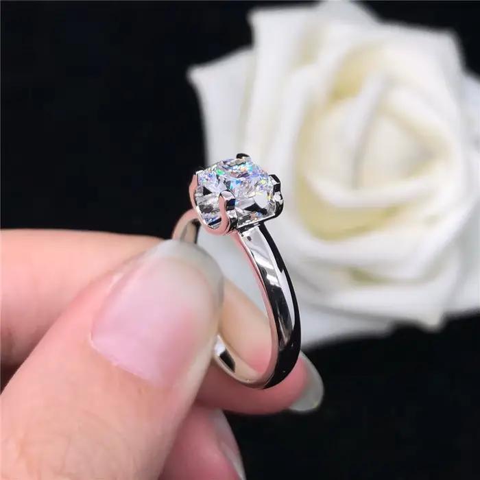 Bague de fiançailles en or blanc massif 18 carats pour femme