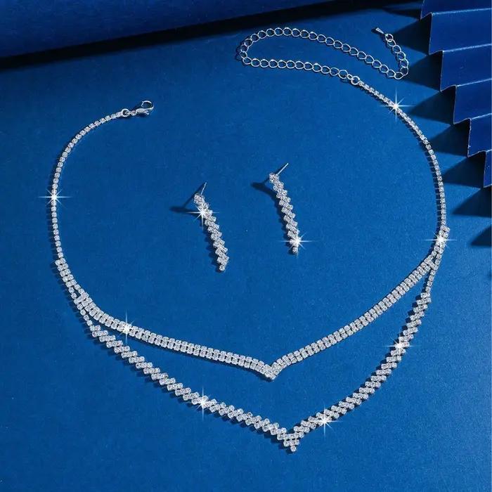 Ensemble de bijoux collier et boucles d'oreilles en zircone cubique doré style classique pour femmes occasions spéciales