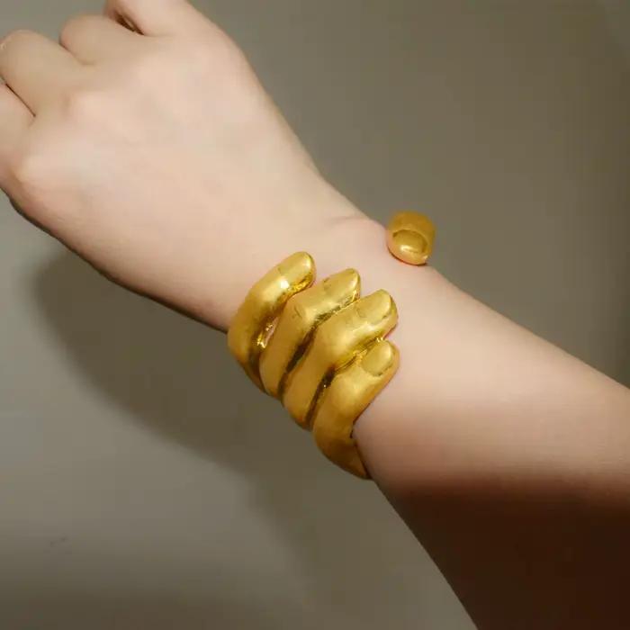 Bracelet de style vintage en alliage plaqué or pour femme, bijou fantaisie pour soirée et spectacle original fée élégant doré occasions spéciales