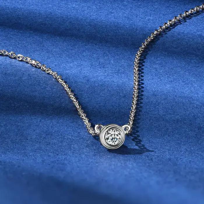 Collier Moissanite 3mm en Argent Sterling 925 Pendentif Unique pour Femmes Occasions Spéciales Colliers avec Chaîne O Blanc Gris Bleu Rouge