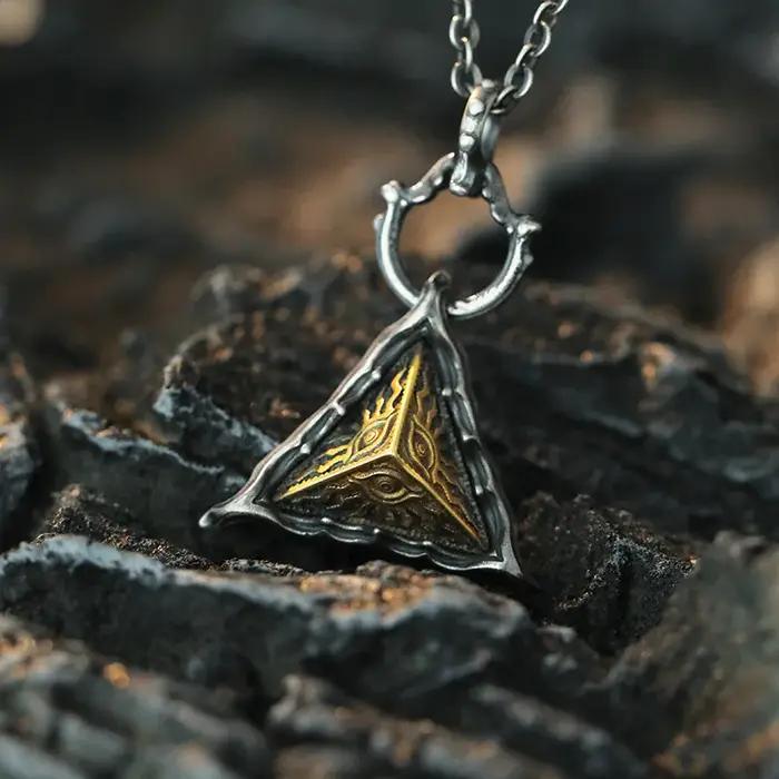 Collier œil d'Horus en cuivre pour hommes, pendentif mythologique de protection et tracker d'humeur pour soirées et événements spéciaux
