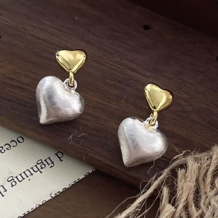 Boucles d'oreilles géométriques en argent Sterling 925 avec finition en or, en forme de cœur, bijoux élégants pour femmes, bijoux de mariage et occasions spéciales