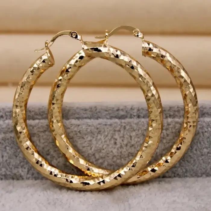 Boucles d'oreilles créoles délicates style bohème en alliage de zinc plaqué or pour femme occasions spéciales