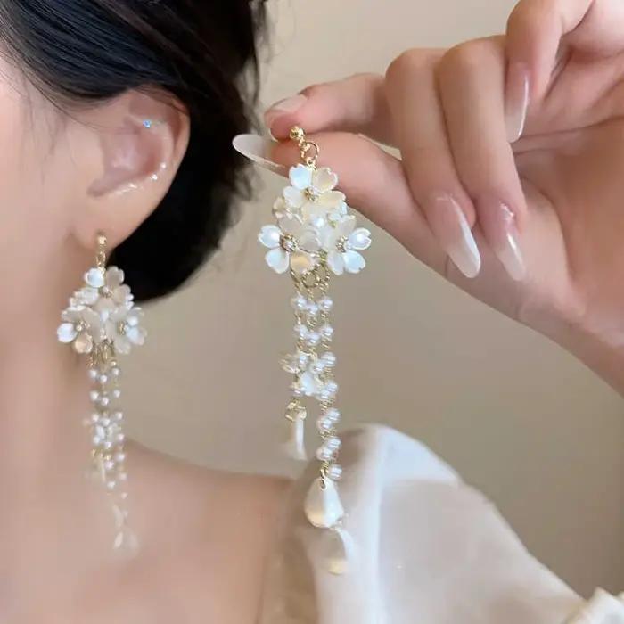 Boucles d'oreilles longues à franges pour femmes