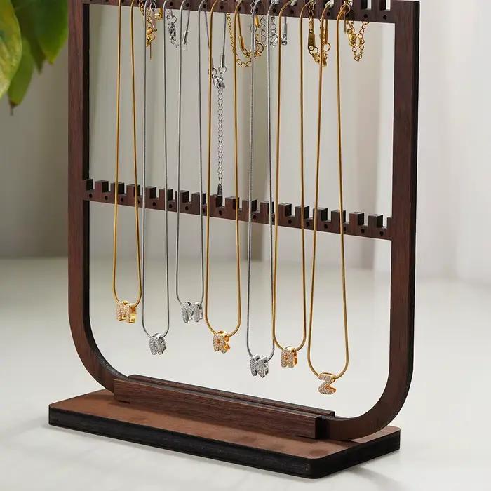 2025 nouveau collier anglais 26 lettres petites et mignonnes toutes les lettres de diamant + chaîne de boîte en or 18 carats pendentif lettre chaîne de clavicule fashiona