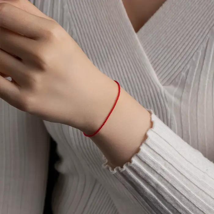 Bracelet en fil rouge tressé à la main pour homme et femme, bijou personnalisé, élégant et tendance, pour occasions spéciales et quotidiennes