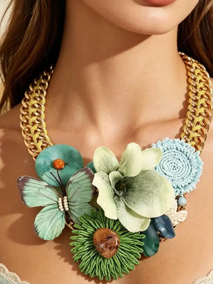 Collier ras du cou bohème floral papillon, chaîne dorée épaisse, motif jardin vert, fleur en tissu f