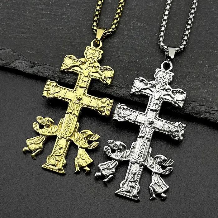 Collier pendentif en acier inoxydable avec croix catholique INRI