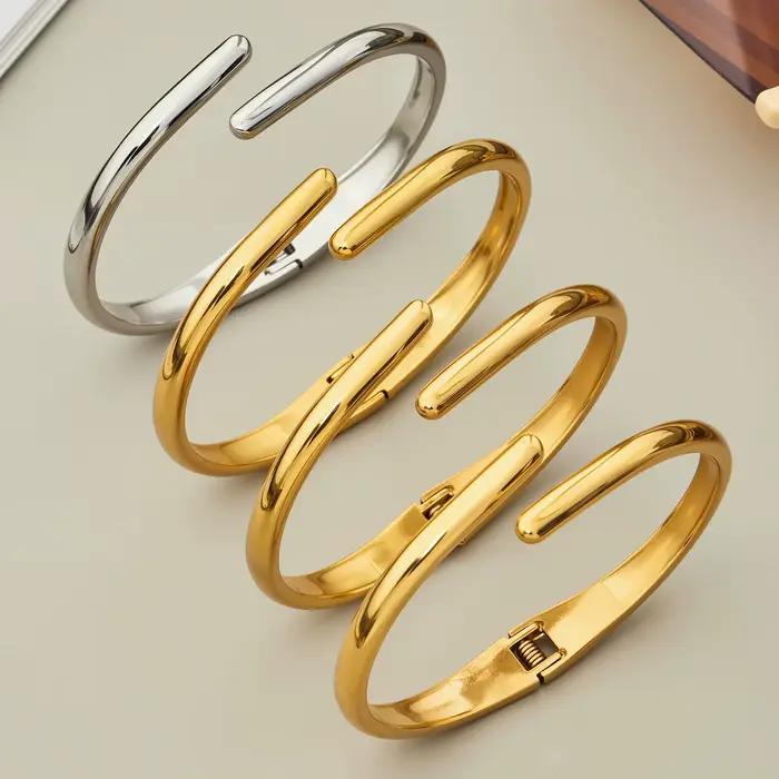 Bracelet en acier inoxydable 316L plaqué or 18 carats pour femmes classique avec finition lisse et multiple couleurs disponibles pour diverses occasions