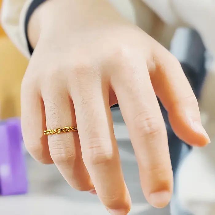 Bague de fiançailles minimaliste en acier inoxydable avec lettres personnalisées et plaquage Or 14K style géométrique pour femme