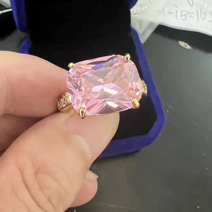 Bague de fiançailles en or 10 carats sertie d'émeraude de laboratoire pour femme occasions spéciales romantique et classique
