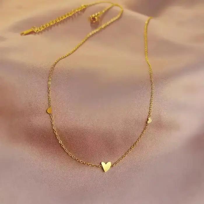 Collier pendentif cœur bijoux acier inoxydable breloque pompon document or moderne luxe femme occasions spéciales