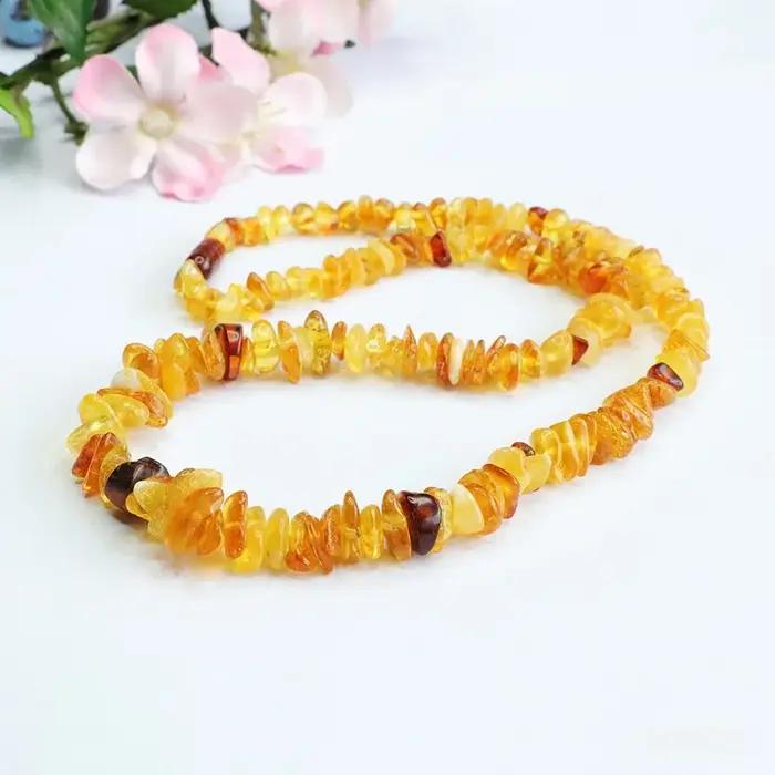 Collier multi-trésors en ambre naturel