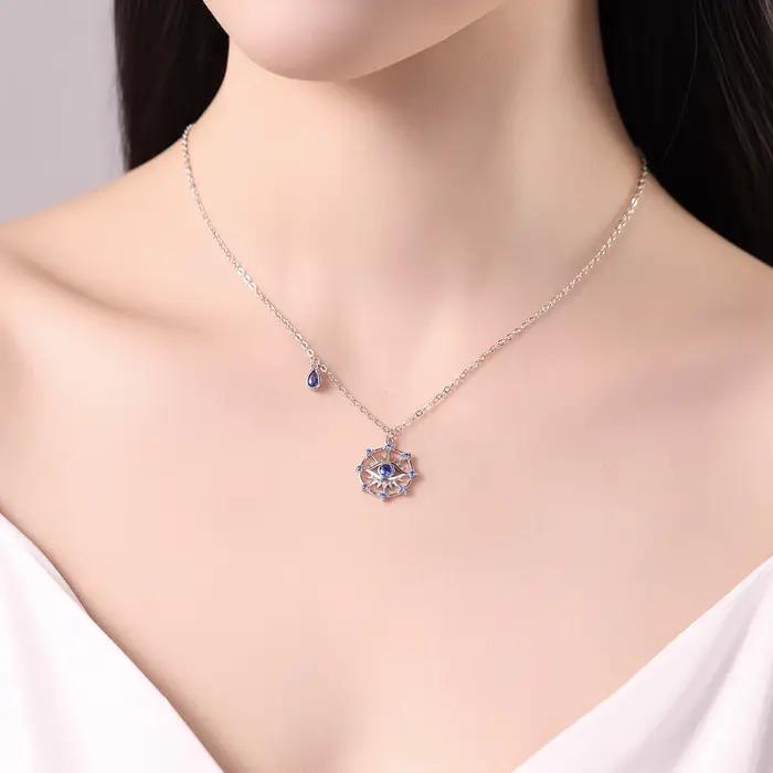Collier original en argent plaqué avec zircone colorée en forme de feuille de Ginkgo pour femmes occasions spéciales cadeau anniversaire amitié amour