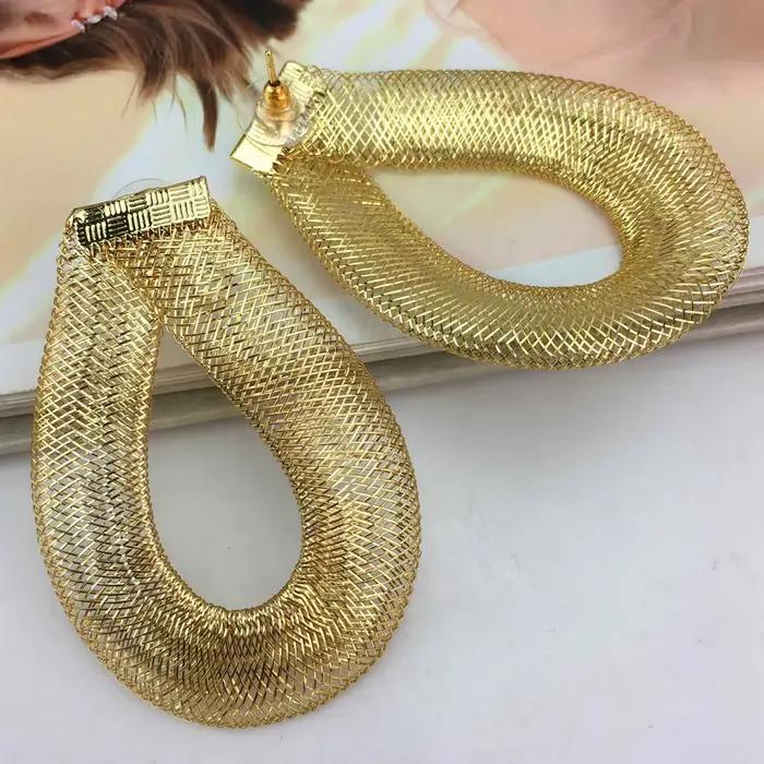 Ensemble de bijoux romantiques à la mode en alliage de fer plaqué or pour femmes, collier, boucles d'oreilles, bague, bracelet, occasions spéciales