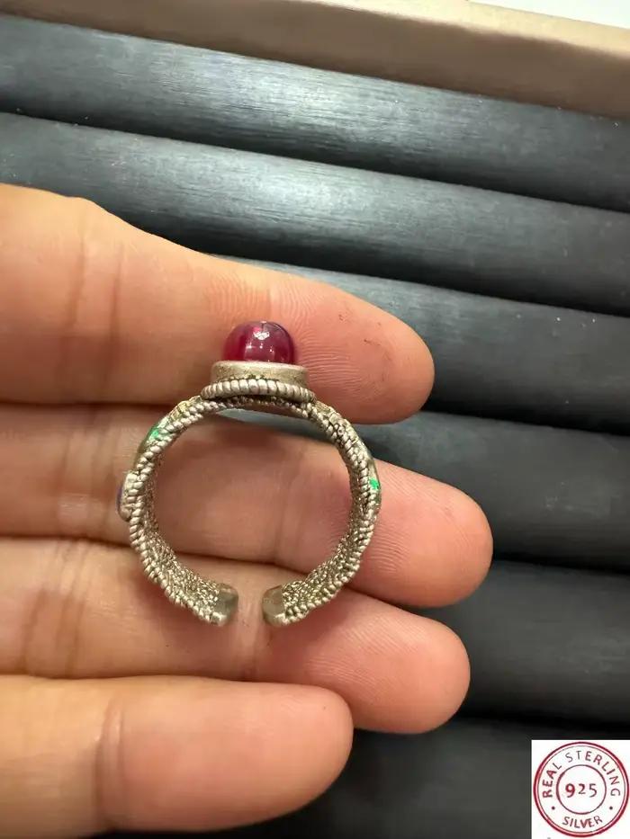 Bague tibétaine en argent cloisonné, incrustée de rubis étoilés, style ethnique rétro, bande ouverte réglable, bijou de doigt vintage unisexe
