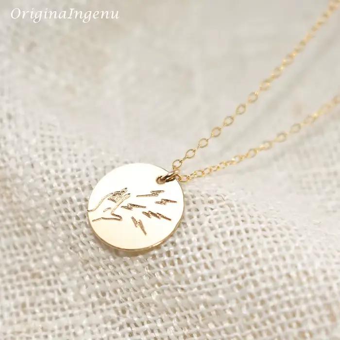 Collier en or 14K bohème à la main avec pendentif rond pour femmes occasions spéciales